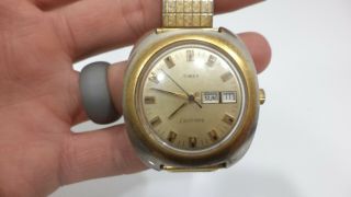 Men ' s Vintage Timex Electronic Watch Day/Date Electric Case 5