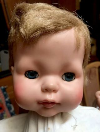 Vintage Eegee Cuddle Bun Baby Doll 1950s Soft Body Hair Sleep Eyes 17 "
