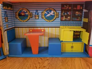 Vintage 1974 BARBIE DREAM BOAT MATTEL Playset Ship Fold and Go See Pictures 4