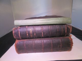 (3) Antique Bibles: S.  S.  Teacher ' s Edition,  Large Print Teacher,  & International 3