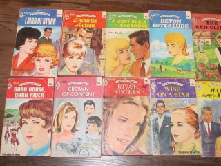 13 Vintage 1960s Harlequin Romance Paperbacks 3
