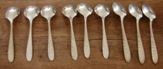 NATIONAL SILVER CO NARCISSUS 6 ROUND SOUP SPOONS,  3 TABLESPOONS / SERVING 3
