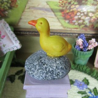 Vtg 50s Yellow Duck Rock Figurine Miniature Dollhouse Animal 1950s Plastic Toy