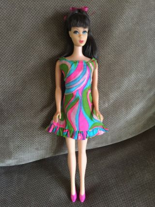 Vintage Barbie TNT Twist Turn Chocolate Bon Bon Raven Hair Swirly Q Dress 2