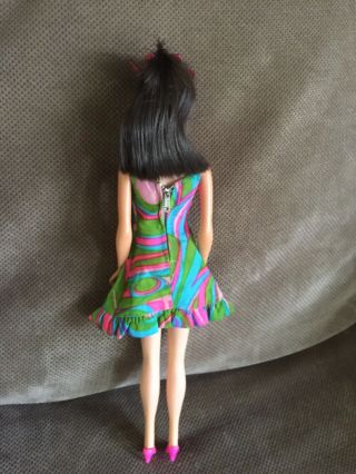 Vintage Barbie TNT Twist Turn Chocolate Bon Bon Raven Hair Swirly Q Dress 3