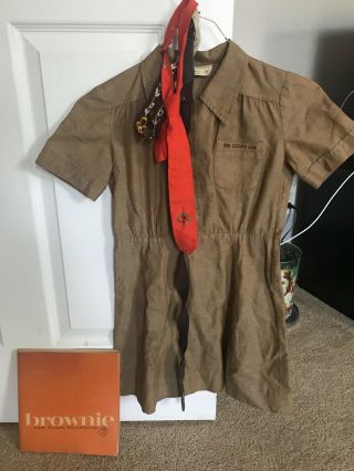 1960s Vintage Girl Scout Brownies Uniform With Accessories And Handbook