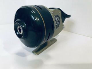 Vintage Green Color Shakespeare 1700 Ii Spincast Reel,  Usa Made