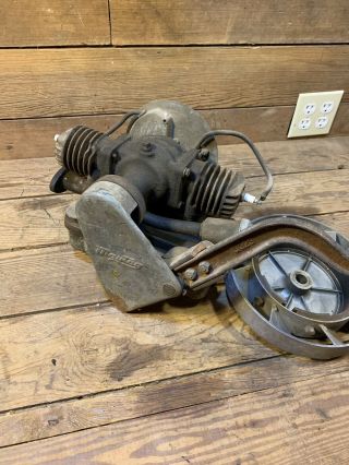 1941 Antique Maytag Hit Miss Motor Model 72 - D Twin 2 Cylinder Gas Engine Parts 6