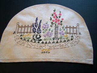 Vintage Hand Embroidery Embroidered Irish Linen Tea Pot Cosy Cover