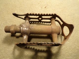Antique Early 1900s Bicycle Pedal (single)