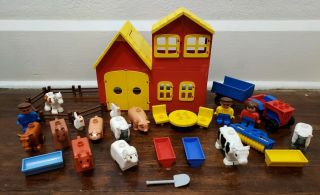 Vintage Lego Duplo Farm 1040 Partial Set With Barn