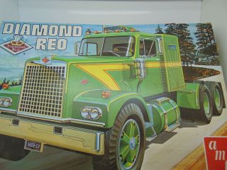 Vintage Amt Detailed 1/25 Scale Diamond Reo Tractor Ys6007
