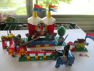Vintage Lego Castle Lion Knights Challenge (6060)