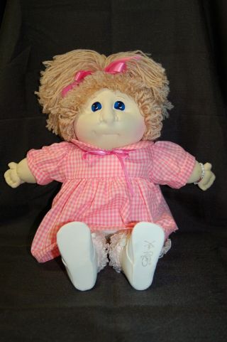 Vintage 1988 Cabbage Patch Doll with papers - Baby Marilyn BSM0656 / 2000 3