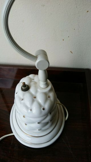 RARE ANTIQUE CIRCA 1910 FRENCH WHITE LADIES BOUDOIR LAMP 3