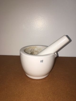 Vintage Coors Usa Mortar And Pestle White Glazed Ceramic Stained