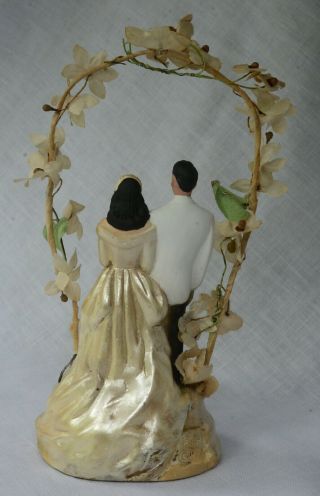 1949 CHALK WARE BRIDE & GROOM WEDDING CAKE TOPPER WITH FLOWER ARCH 3