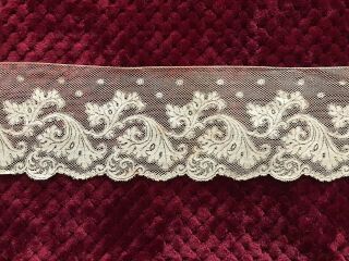 Gorgeous Antique Bobbin Lace Edging With An Unusual Design 2 Yards By 4 "