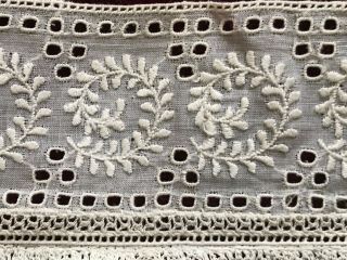 Gorgeous Antique BOBBIN LACE EDGING with HANDMADE EMBROIDERY ON LINON 33.  5 