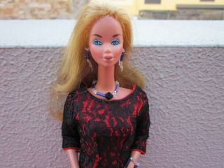 1978 VINTAGE KISSING BARBIE DOLL,  BLONDE HAIR,  FACE WEARING OUTFIT&SHOES 4