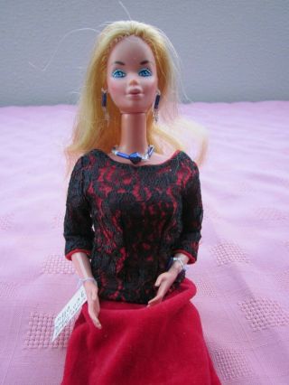1978 VINTAGE KISSING BARBIE DOLL,  BLONDE HAIR,  FACE WEARING OUTFIT&SHOES 5