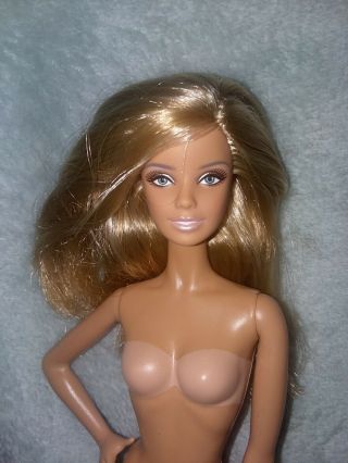 Trina Turk Malibu Barbie Tan Lines Model Muse Stand