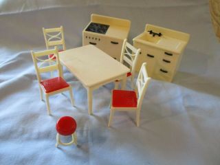 Vtg Renwel Kitchen Vintage Dollhouse Furniture 1:16 Stove Table Chairs Stool