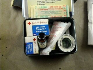 Vintage 1960 ' s Boy Scouts of America Official First Aid Kit w/ box BSA 3