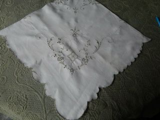 Vintage Linen Hand Embroidered Tablecloth - Madeira Style