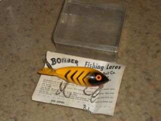 Vintage Bomber 2.  75 " Fishing Lure - Yellow Shore & Black/box
