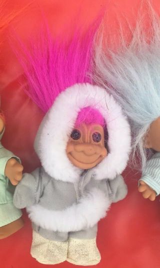 Pre - Owned Vintage Russ Iceland Eskimo Around The World Troll Doll 5 "