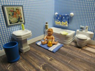 Strombecker BATHROOM SET w/ Renwal BABY,  Vintage Wooden Dollhouse Furniture 2