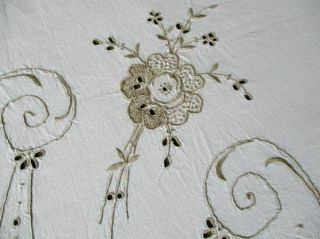 ANTIQUE MADEIRA TABLECLOTH - HAND EMBROIDERED - 40 