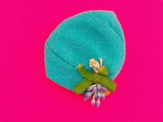 Vintage Barbie Fashion Editor 1635 - Blue Hat With Flower 1965
