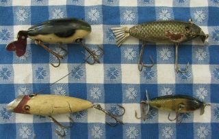 3 Vintage Lures by Creek Chub & a Red/White BassOreno by SouthBend 3