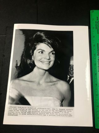 Jacqueline Kennedy JFK Metropolitan Opera House York 1965 Press Photo 2