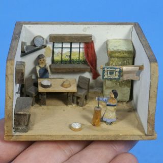 3 " Antique Swiss Black Forest Wood Carving Miniature Kitchen Room Couple Brienz