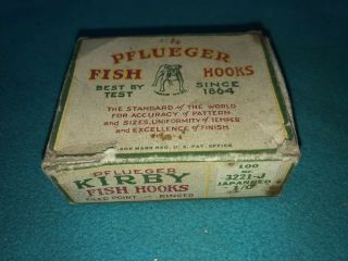 Vintage Pflueger Fish Hook Box And Hooks 3221 - J Kirby Mancave