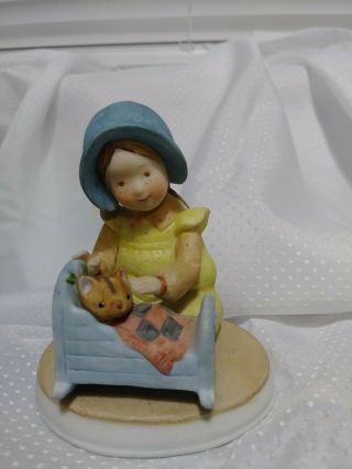 Vintage Holly Hobbie Miniature Girl Figurine With Kitten In Cradle