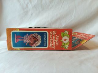 Vintage 1983 Kenner Dancin ' Strawberry Shortcake doll w/ box missing comb 3