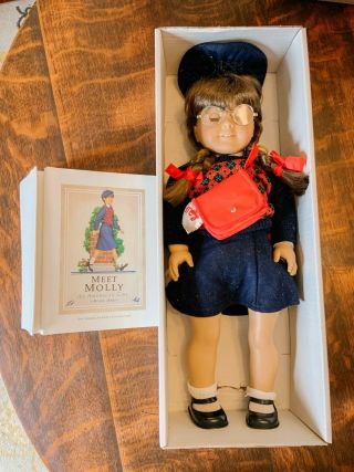 American Girl MOLLY McINTIRE vintage w/ outfit,  accessories,  book & box 3