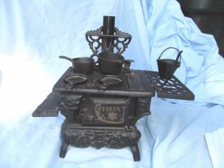 Vintage Cresent Miniature Cast Iron Stove Small Black Salesman Sample