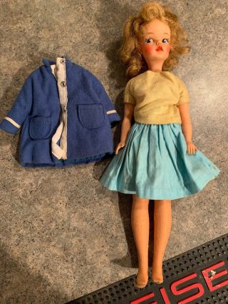 Vintage Tammy Doll Bs - 12 2 Blonde Hair Ideal Toy Corp W/clothes And Coat.  Look