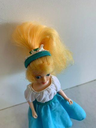 1993 Thumbelina Doll,  Vintage Don Bluth Thumbelina Doll,  Thumbelina doll 2