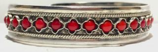STUNNING NATIVE AMERICAN OR TIBETIAN ANTIQUE 950 SILVER CORAL CUFF BRACELET 3