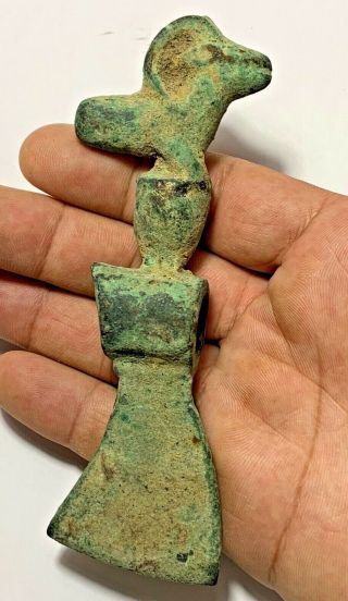 PERFECT ANCIENT ROMAN BRONZE AXE WITH BUST ANIMAL 100 AD 195,  1gr 135,  0mm 2