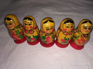 Vintage Russian Matreshka Wooden Figurine Nesting Dolls