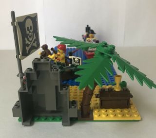 LEGO MiniFigs.  Vintage Pirates,  Imperial Guard,  Boats,  Animals,  Treasure island 5