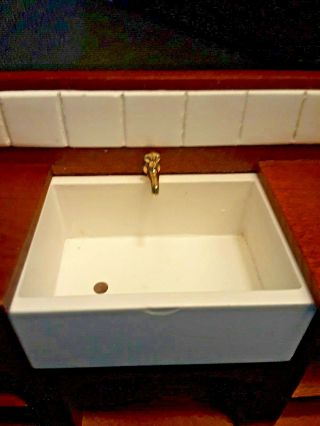 ONE COUNTRY STYLE KITCHEN SINK CABINET BY JOHN BAKER DOLL HOUSE 1:12 scale 5