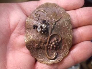 Stunning Old Vtg Antique Art Nouveau Large Brass Brooch/pin,  Grapes & Leaves - Vgc